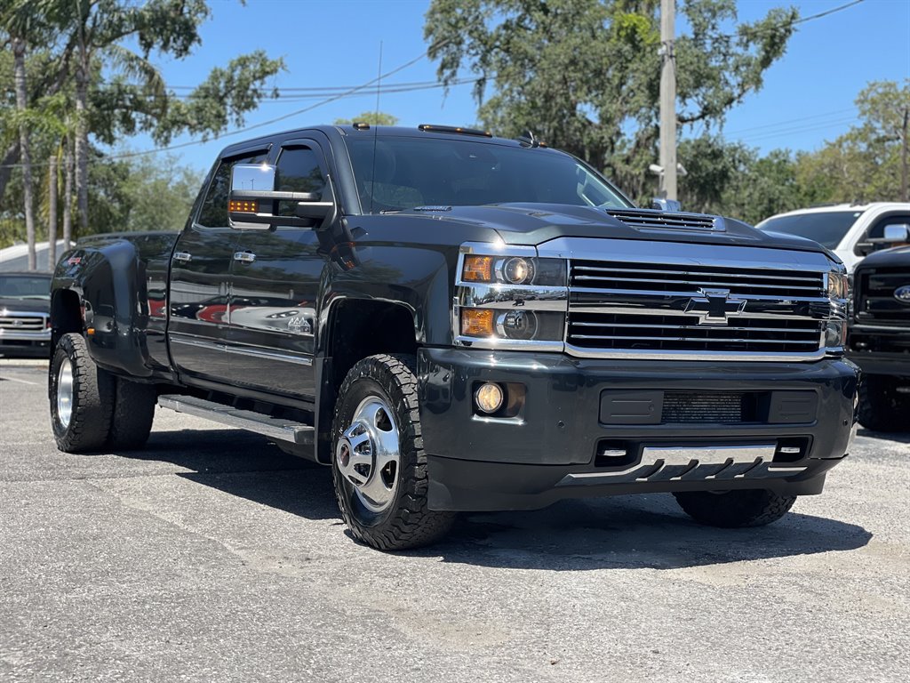 2017 Chevrolet Silverado 3500HD High Country - Photo 20