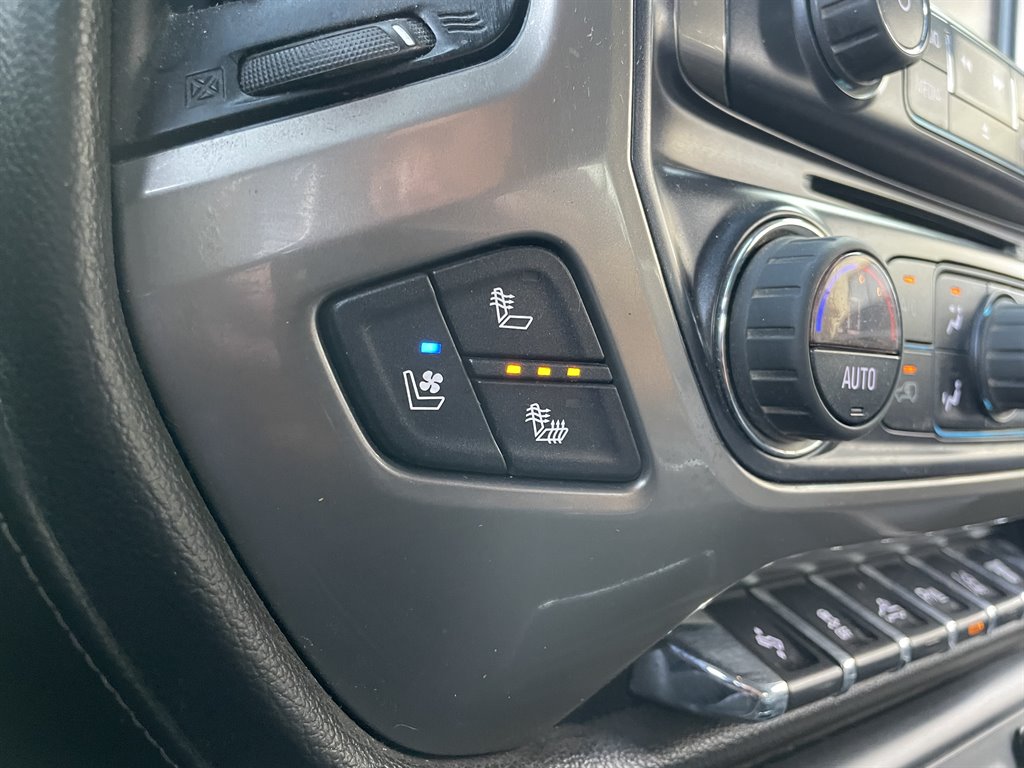 2017 Chevrolet Silverado 3500HD High Country - Photo 32