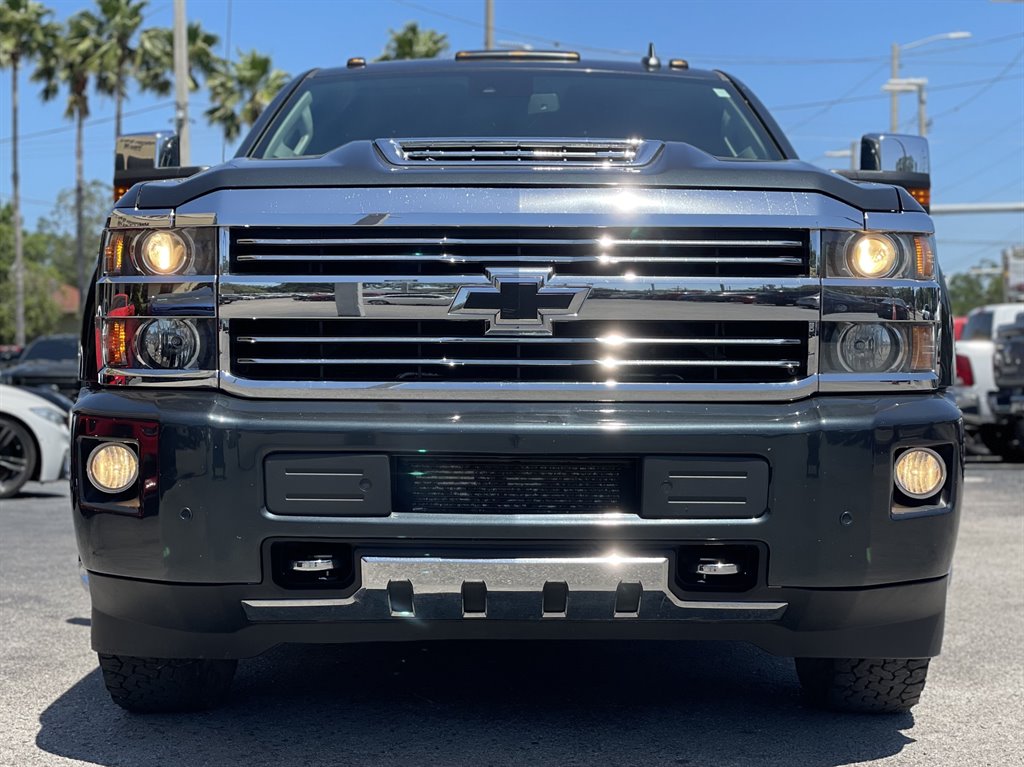 2017 Chevrolet Silverado 3500HD High Country - Photo 9