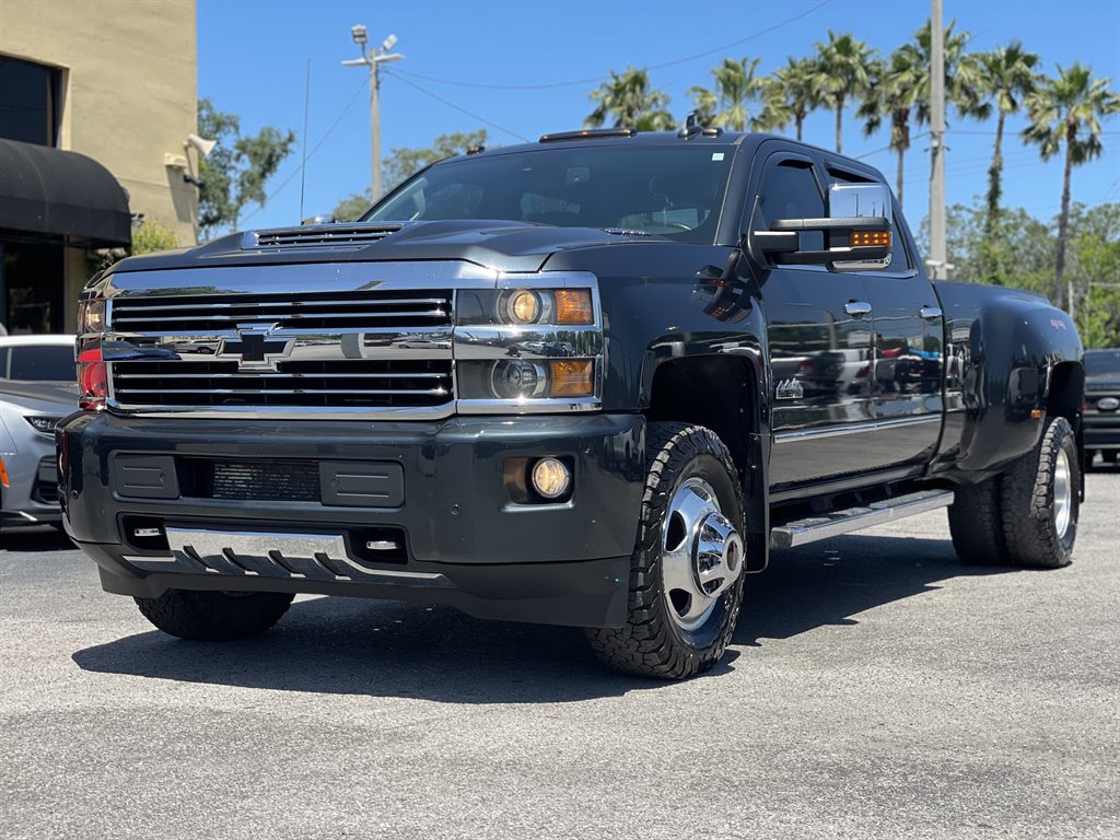 2017 Chevrolet Silverado 3500HD High Country - Photo 19