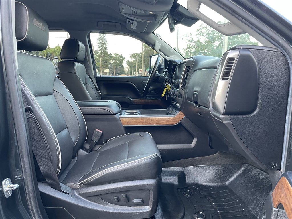 2017 Chevrolet Silverado 3500HD High Country - Photo 23