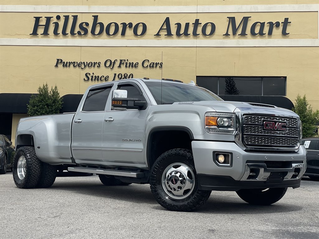 2018 GMC Sierra 4WD Crew Cab Long Box Denali's photo