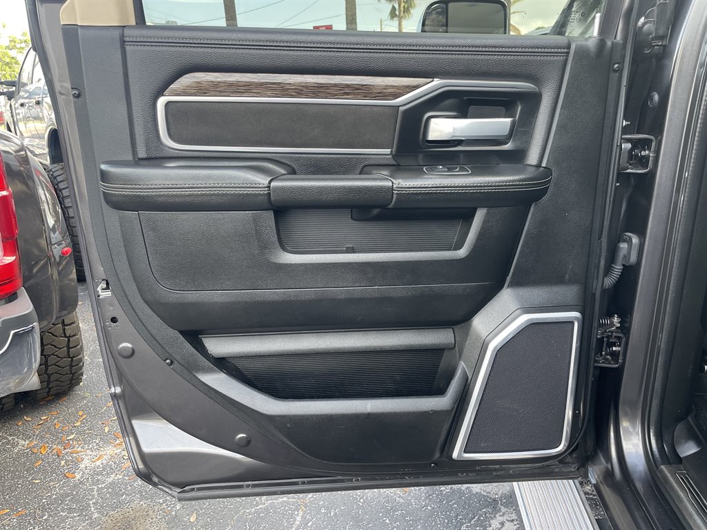 2021 RAM Ram 3500 Pickup Laramie - Photo 35