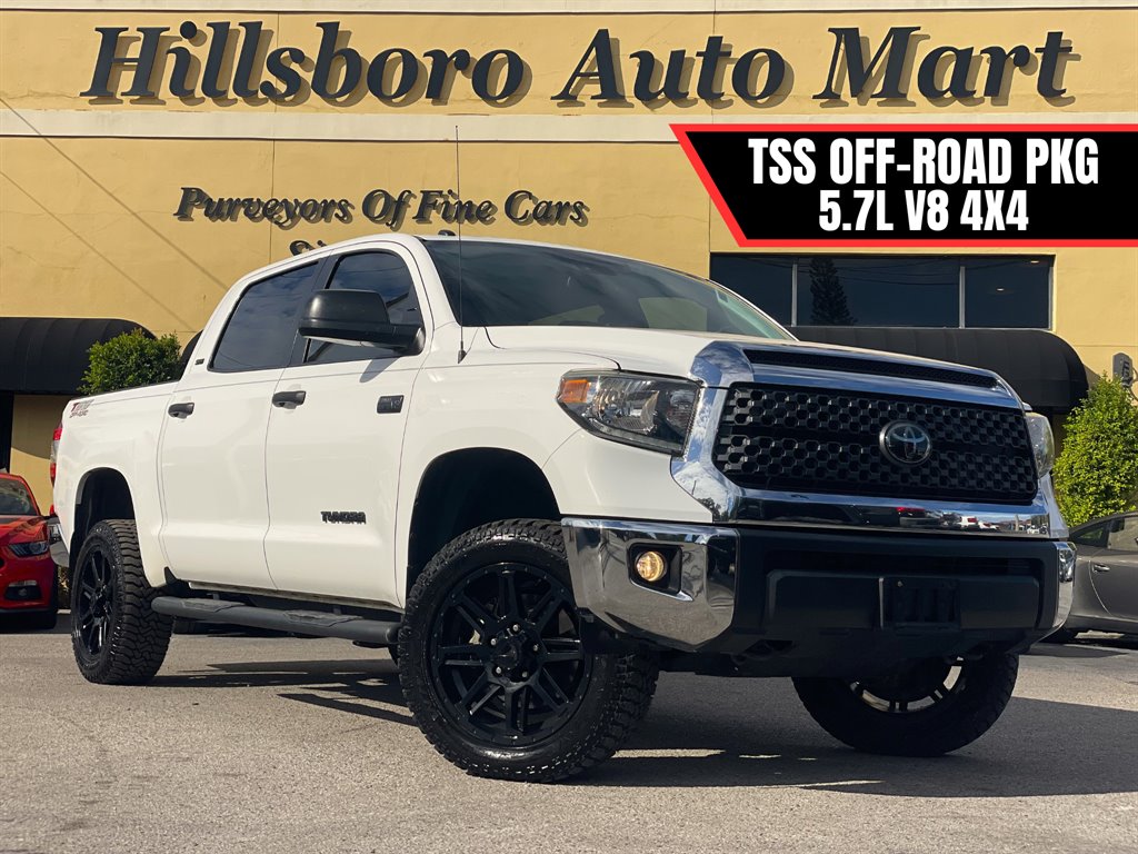 2019 Toyota Tundra SR5's photo