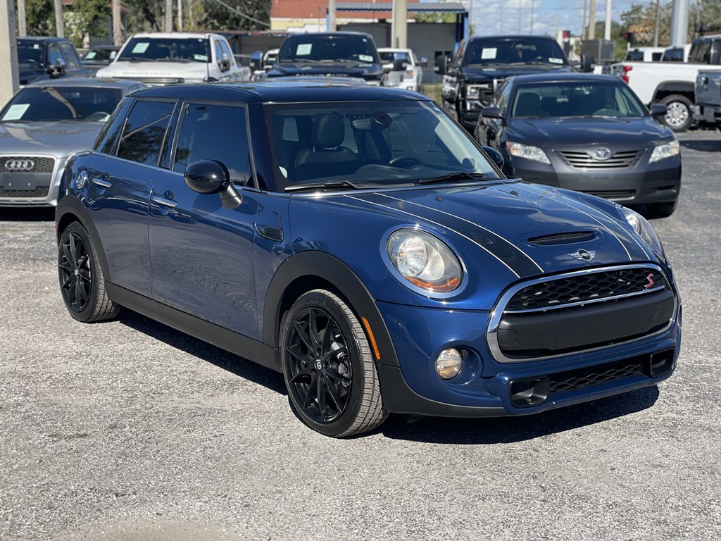 2016 MINI Cooper S's photo